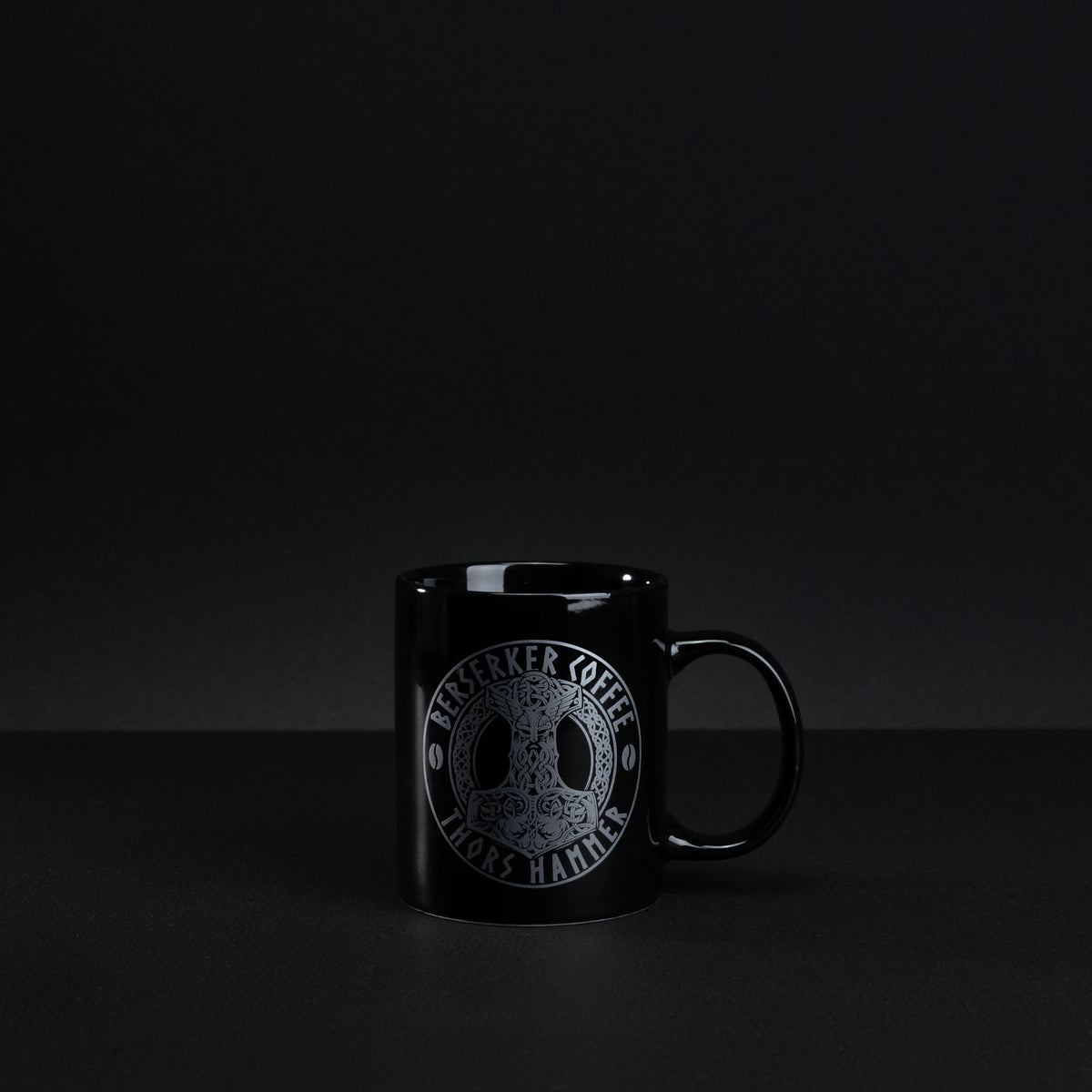 Thor's Hammer Tasse