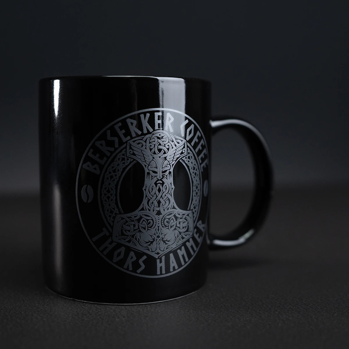 Thor's Hammer Tasse